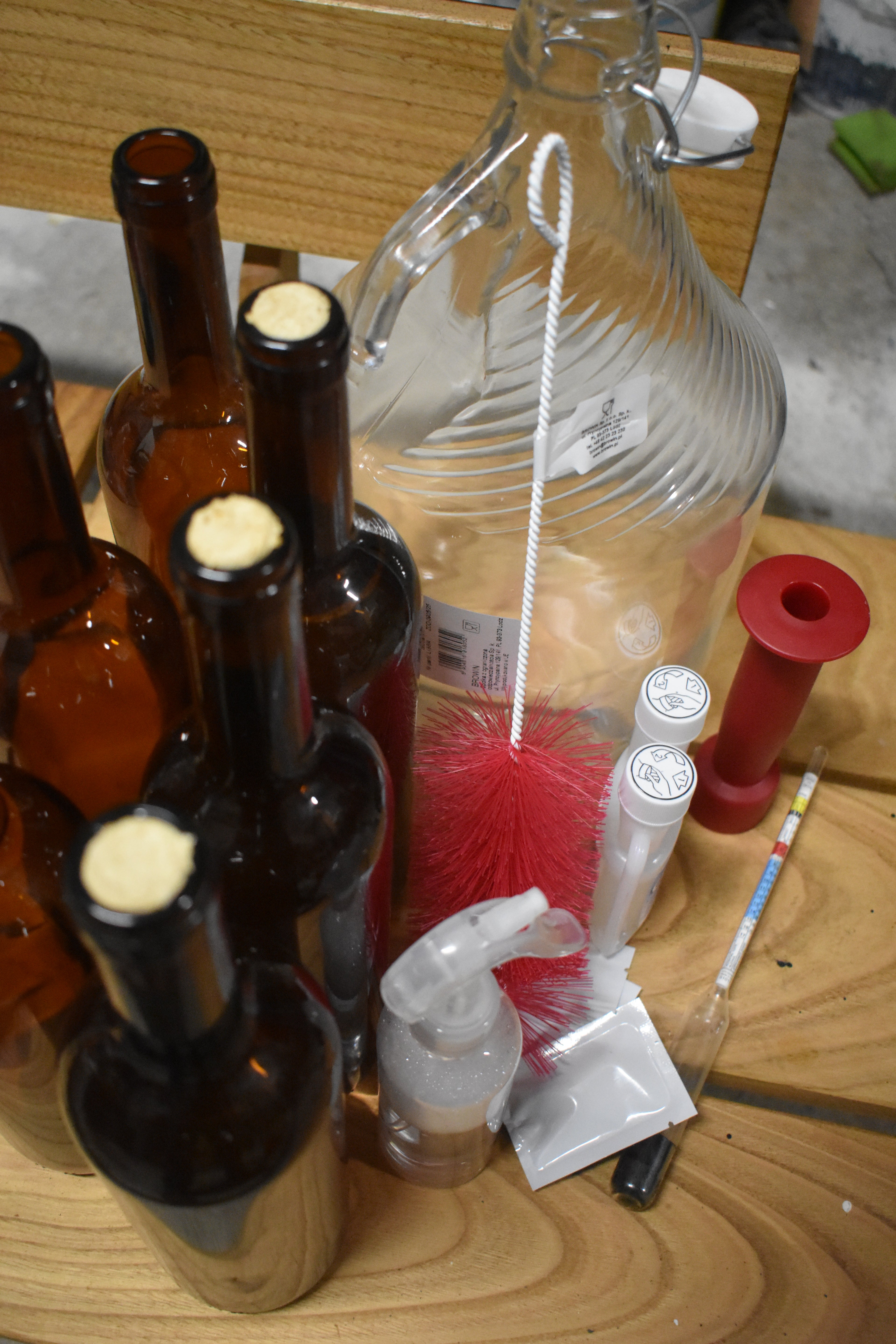 The Kitchen Sink Complete Beginner Mead Kit (Two Week Lead)