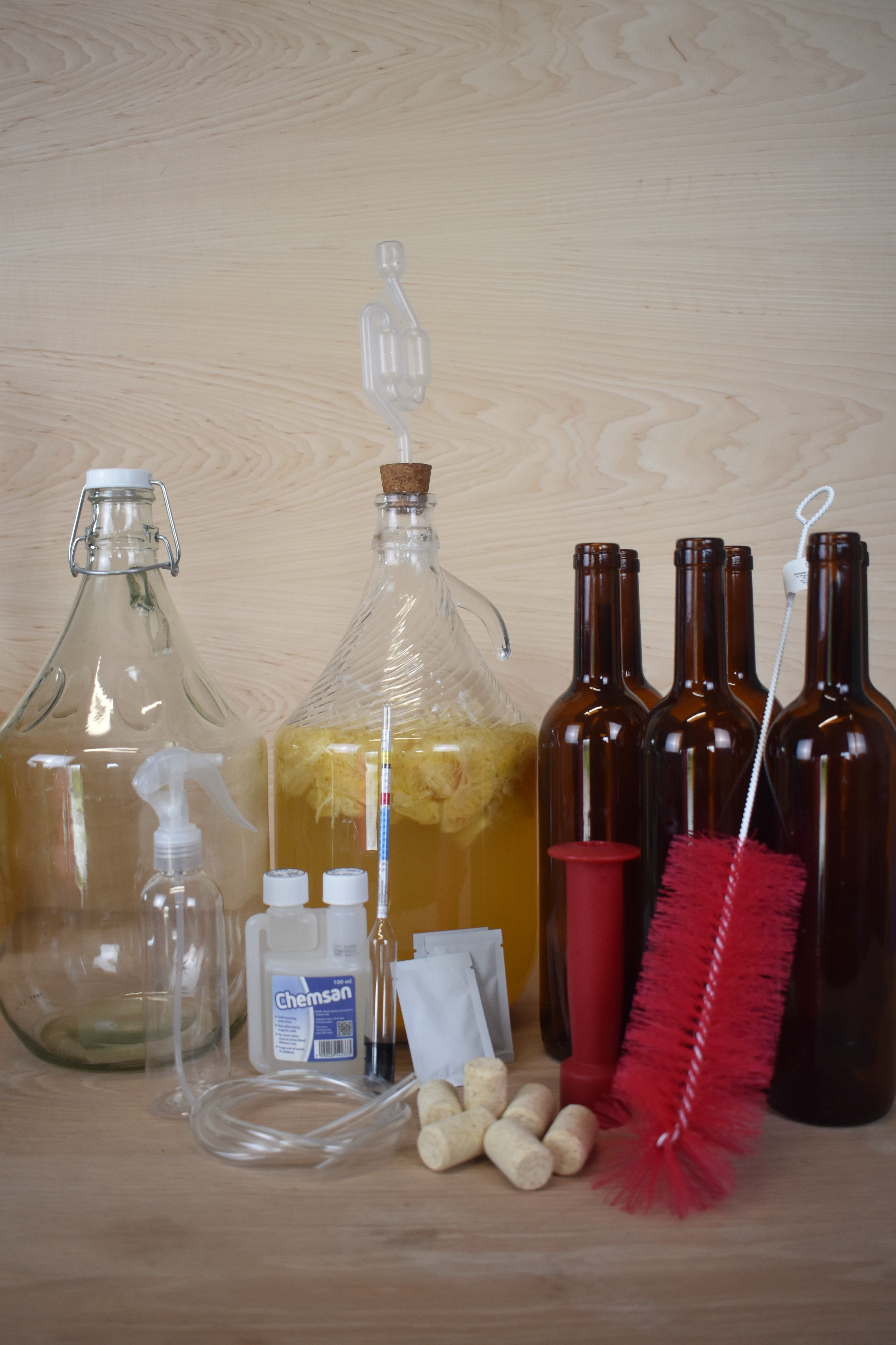 The Kitchen Sink Complete Beginner Wine Kit (Two Week Lead)