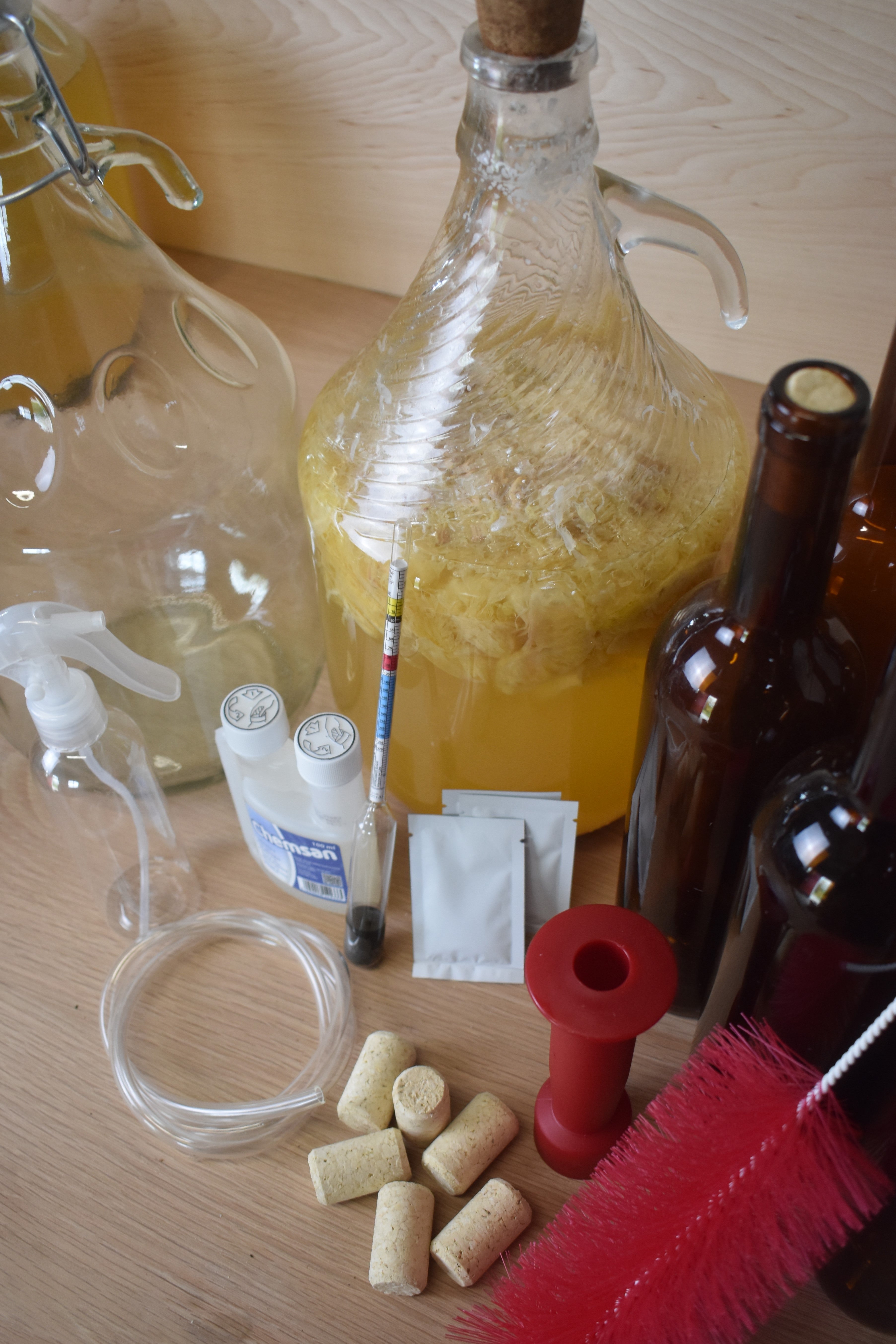 The Kitchen Sink Complete Beginner Wine Kit (Two Week Lead)