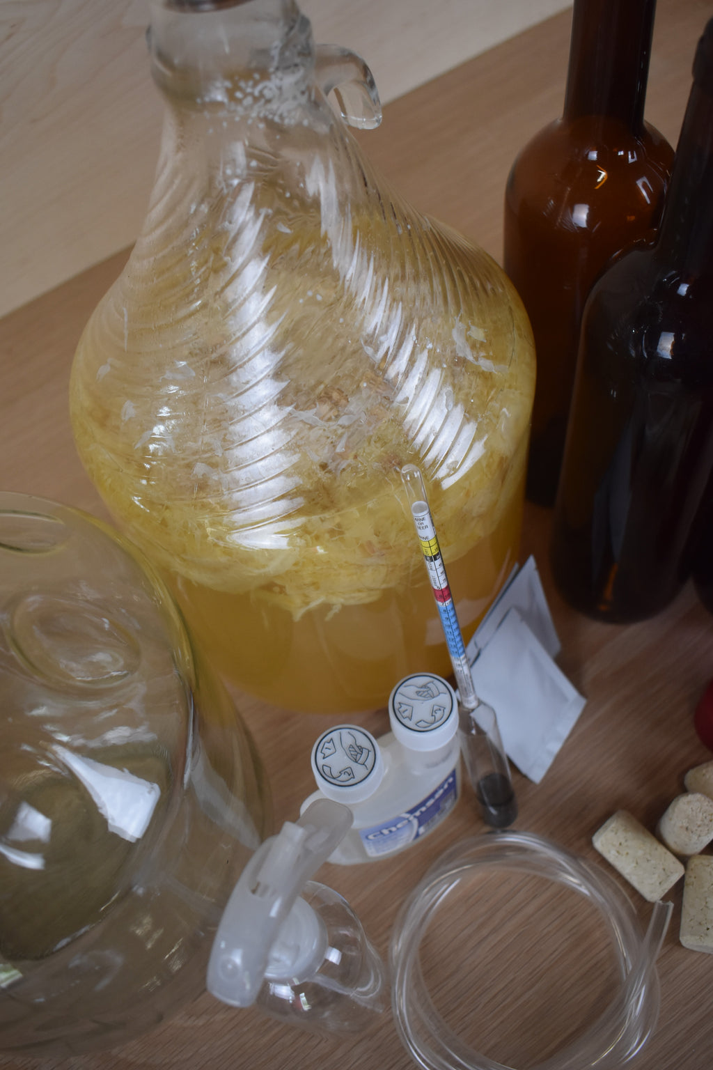 The Kitchen Sink Complete Beginner Wine Kit (Two Week Lead)