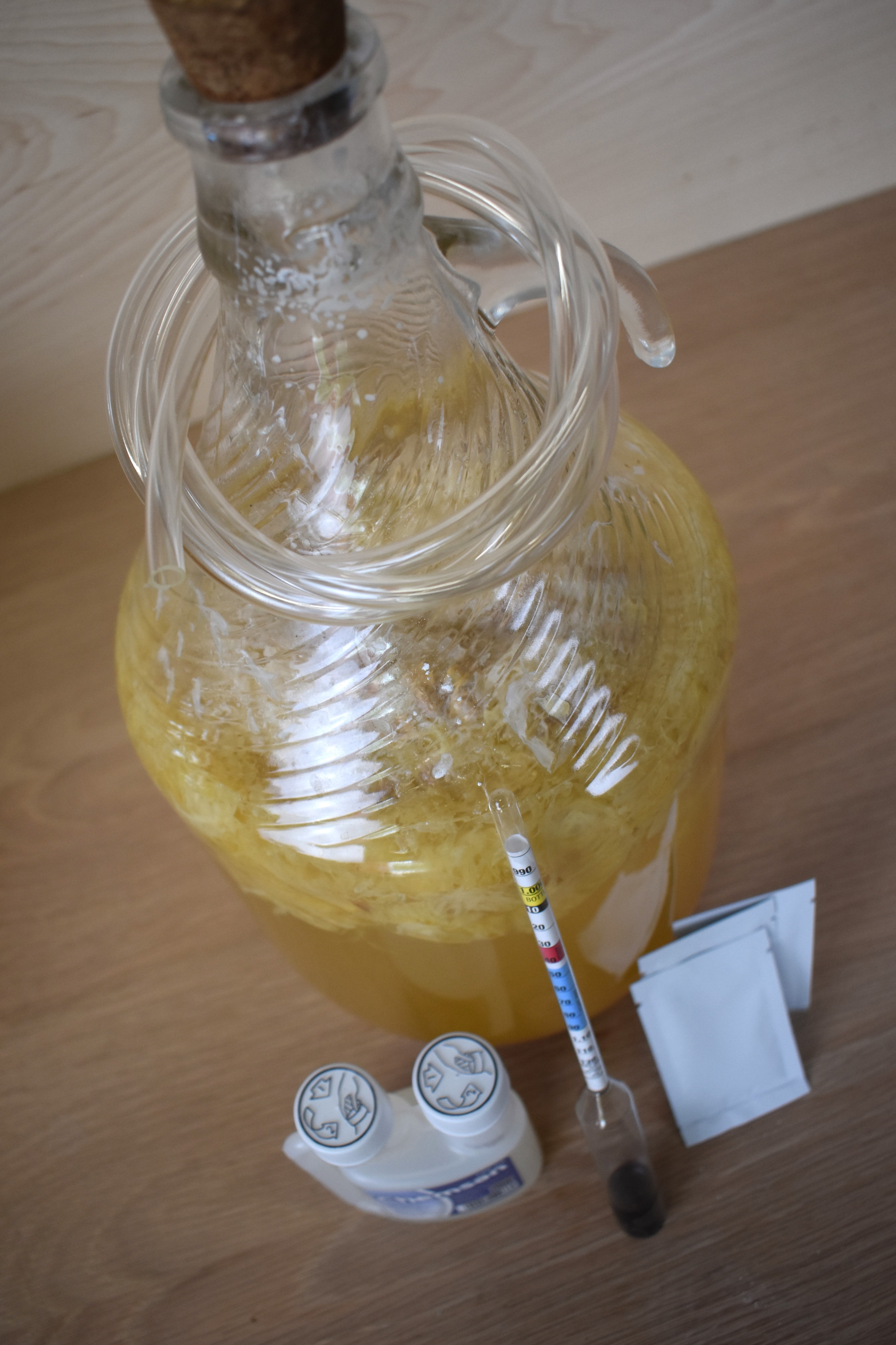 Standard Beginner Demijohn Wine Kit (Two Week Lead)