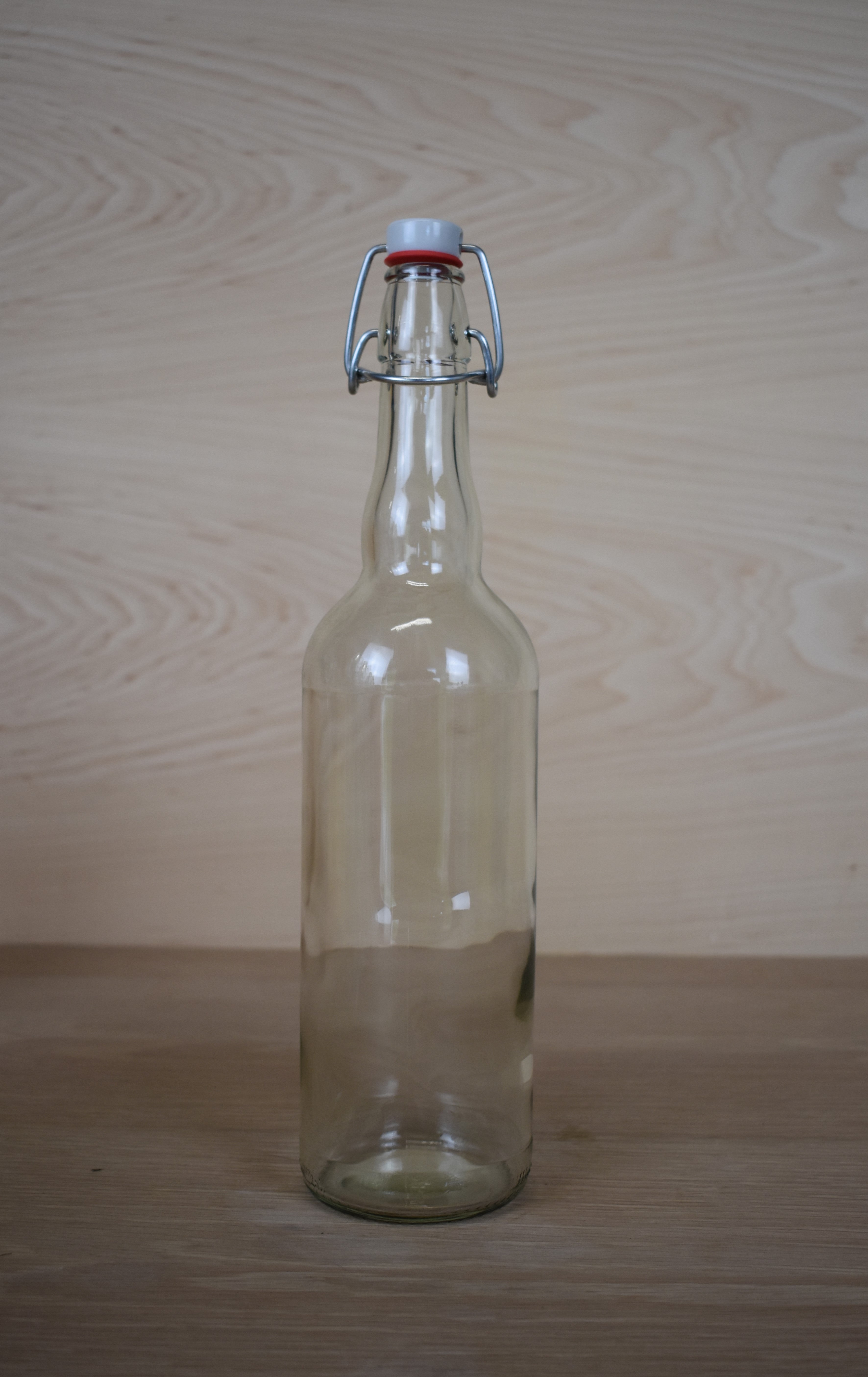750ml Swing Top Clear Glass Bottles