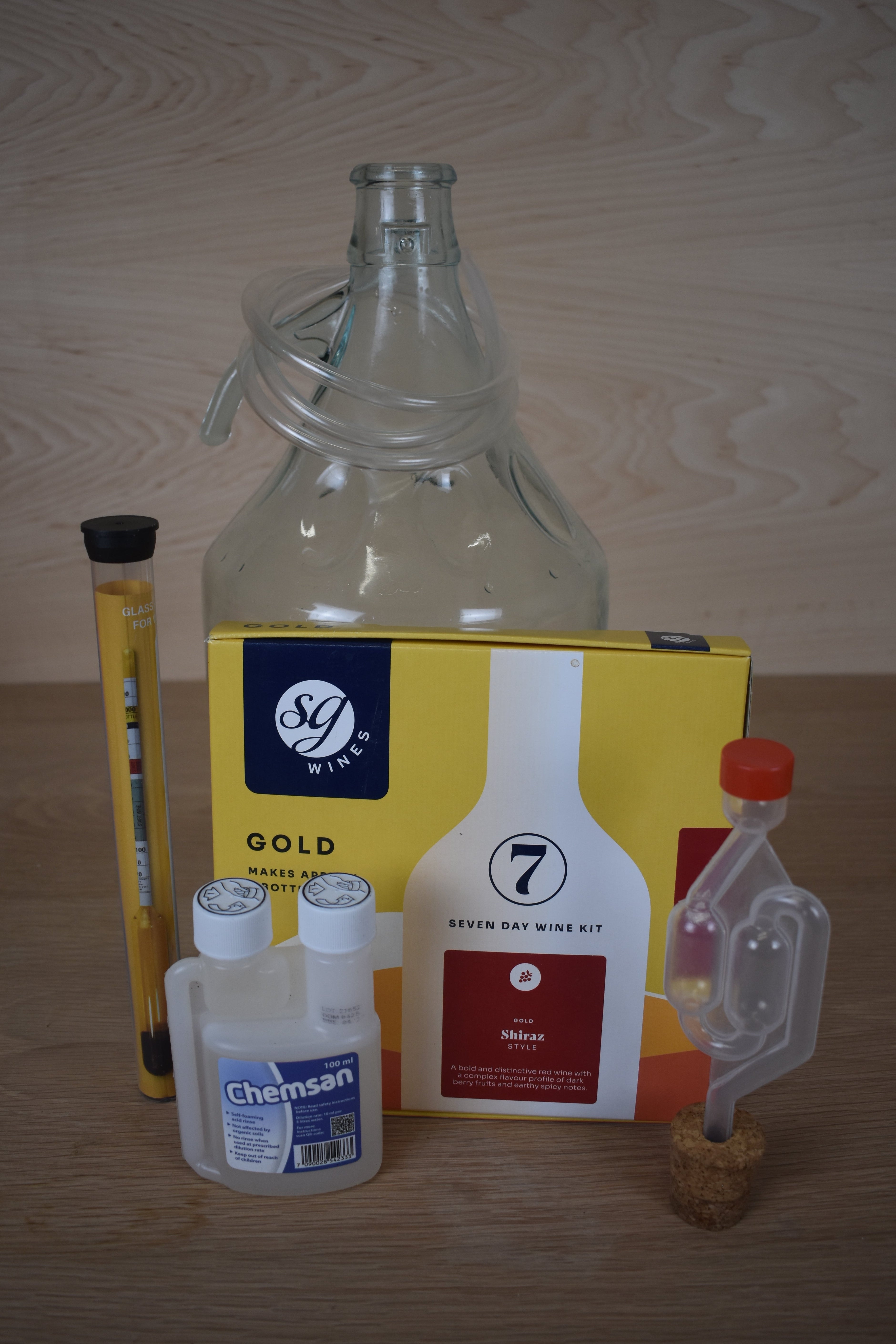 The Standard 6 Bottle Wine Kit - Shiraz