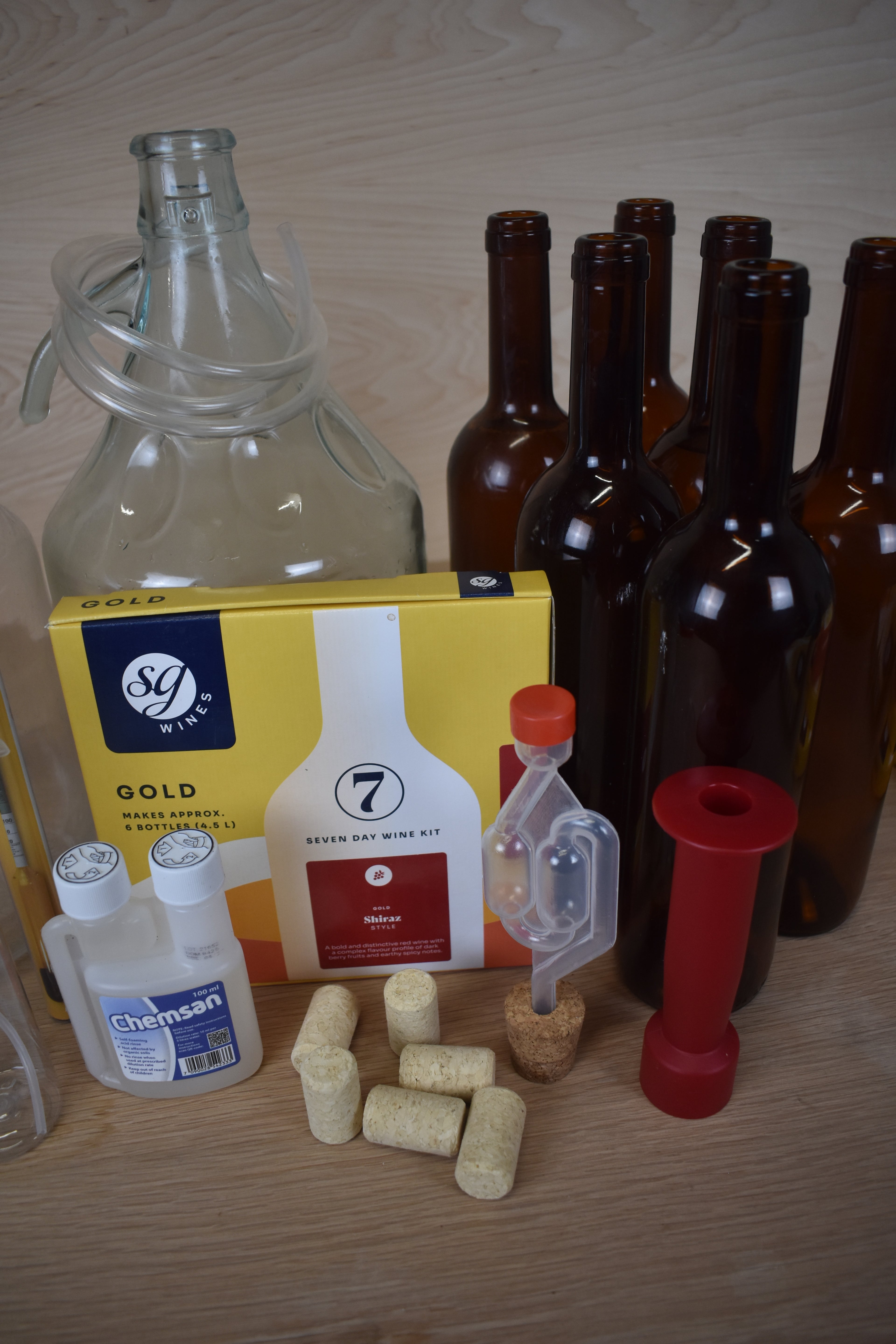 The Kitchen Sink 6 Bottle Wine Kit - Shiraz