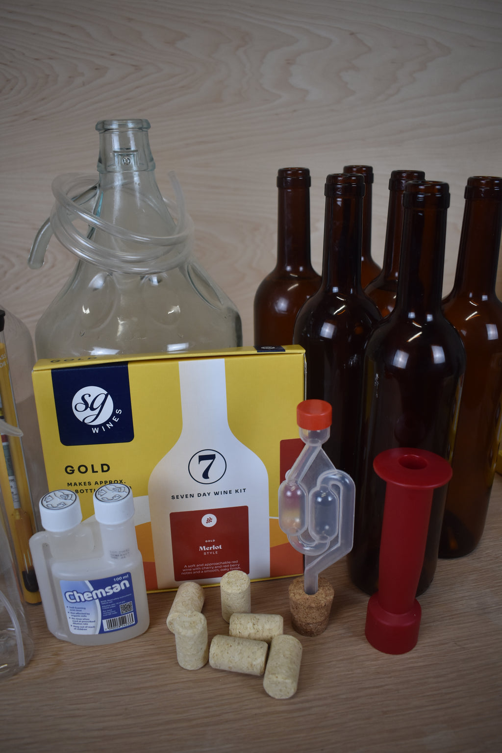 The Kitchen Sink 6 Bottle Wine Kit - Merlot