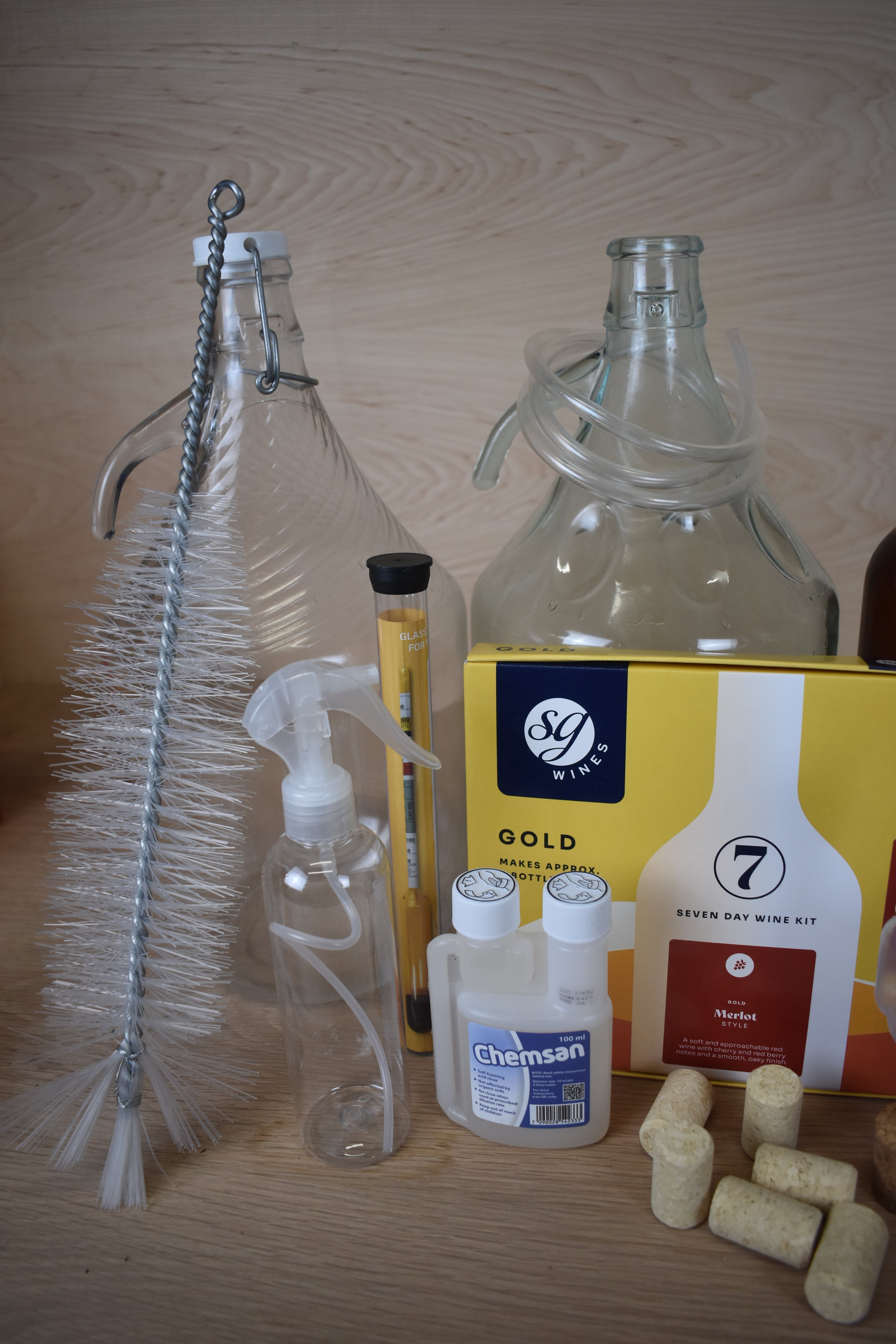 The Kitchen Sink 6 Bottle Wine Kit - Merlot