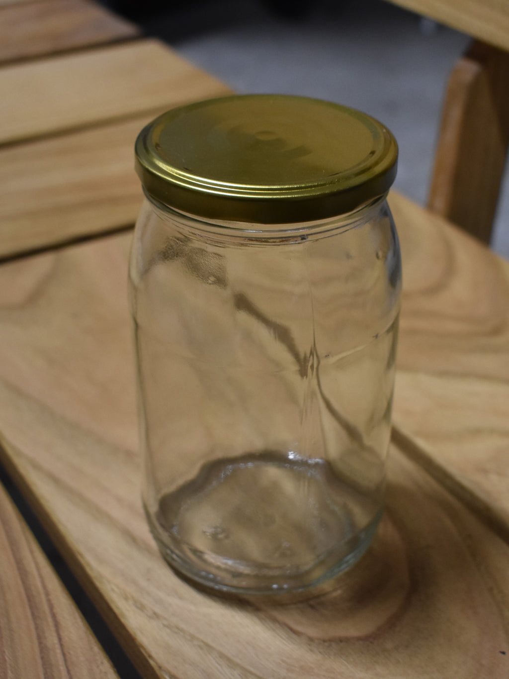 900ml Glass Jar with Gold Lid