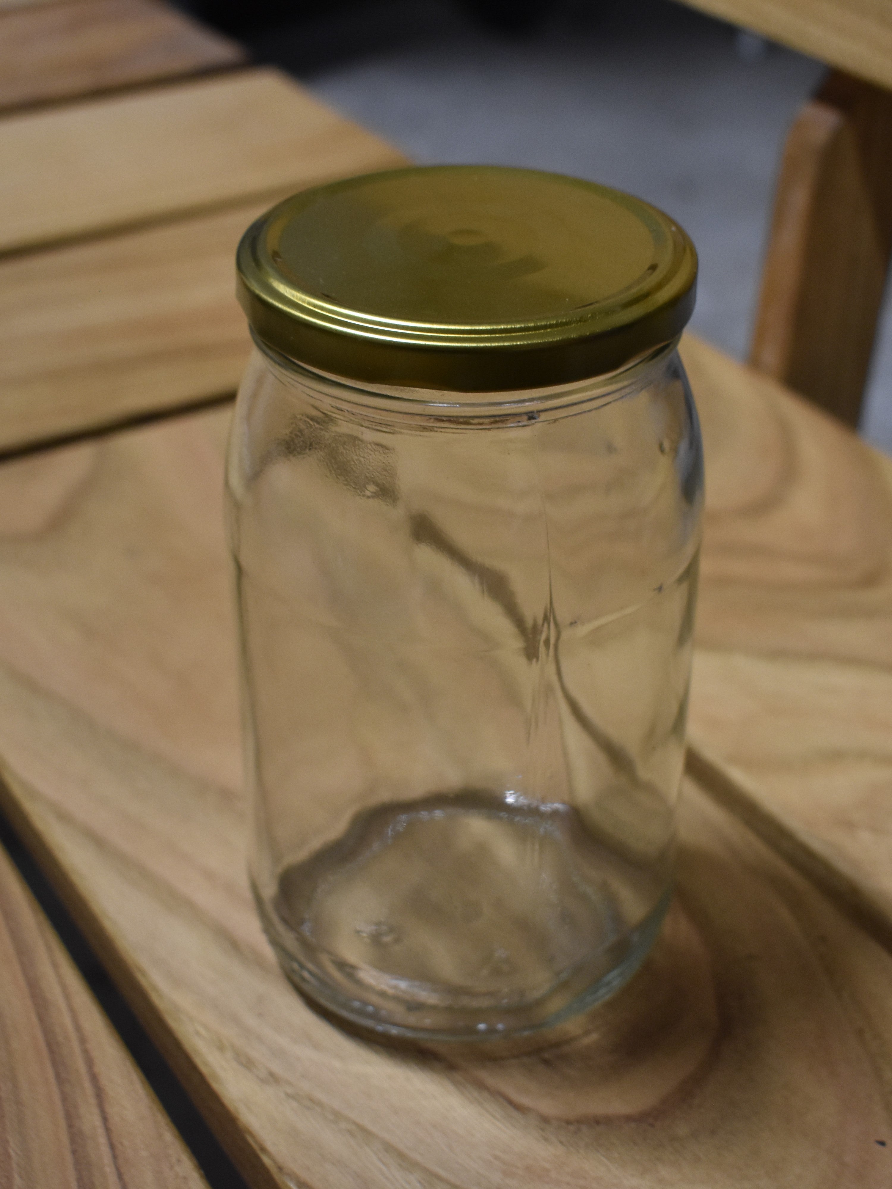 900ml Glass Jar with Gold Lid