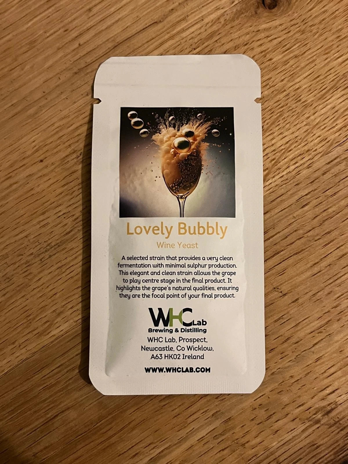 Lovely Bubbly: Champagne, Wine, Cider, Mead Dry Yeast 11GRAM/35-55LITRE WHC LABS